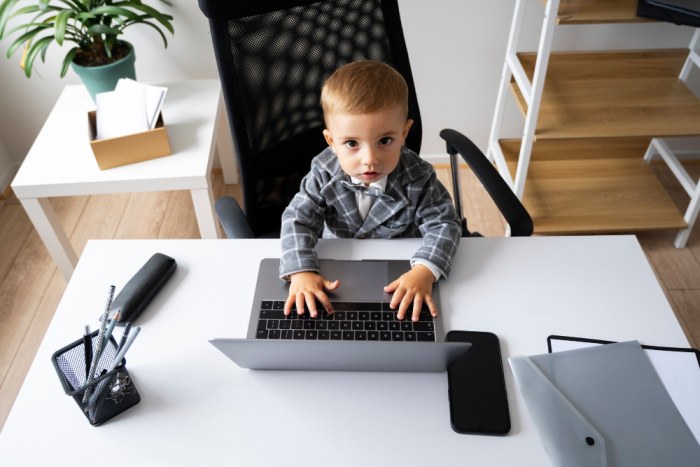 Wychowywanie dzieci w erze cyfrowej – Jak kontrolować czas przed ekranem?
