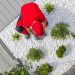 Usuwanie śniegu z dachu płaskiego – jak skutecznie zabezpieczyć przed oblodzeniem