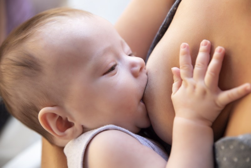 Żywienie matek karmiących – jak zadbać o odpowiednią dietę podczas laktacji